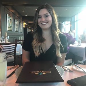 Meet your Posher, Lydia